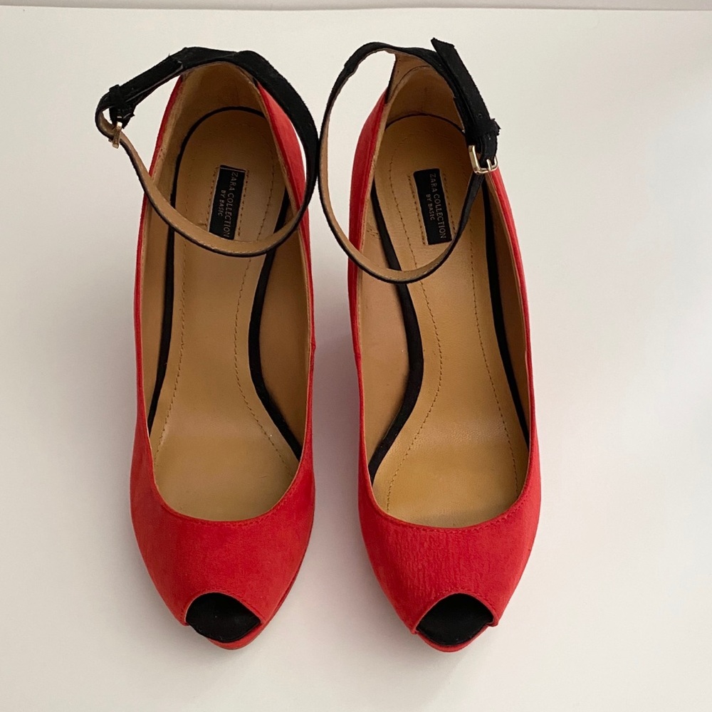 Zara red wedges